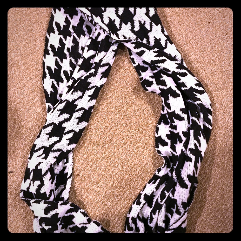 Infinity scarf